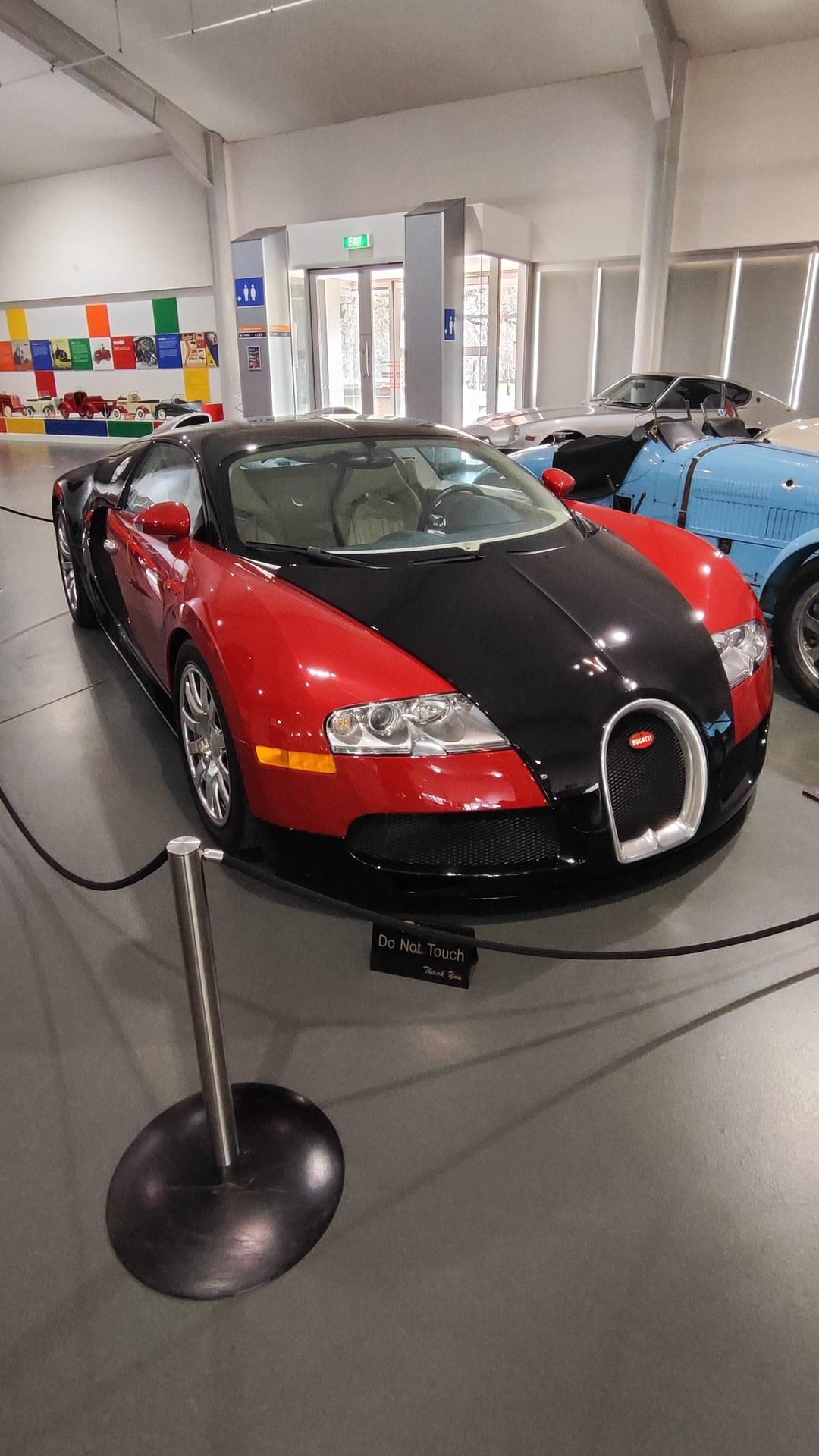 Bugatti Veyron EB 16.4