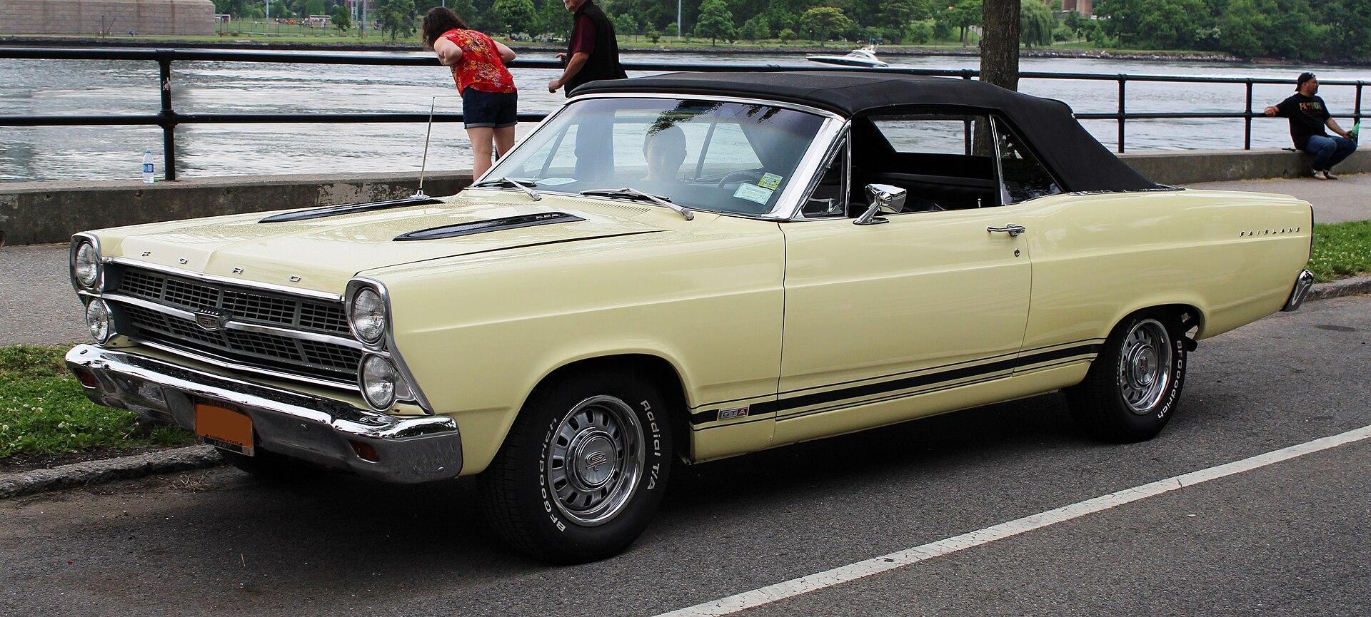 Ford Fairlane