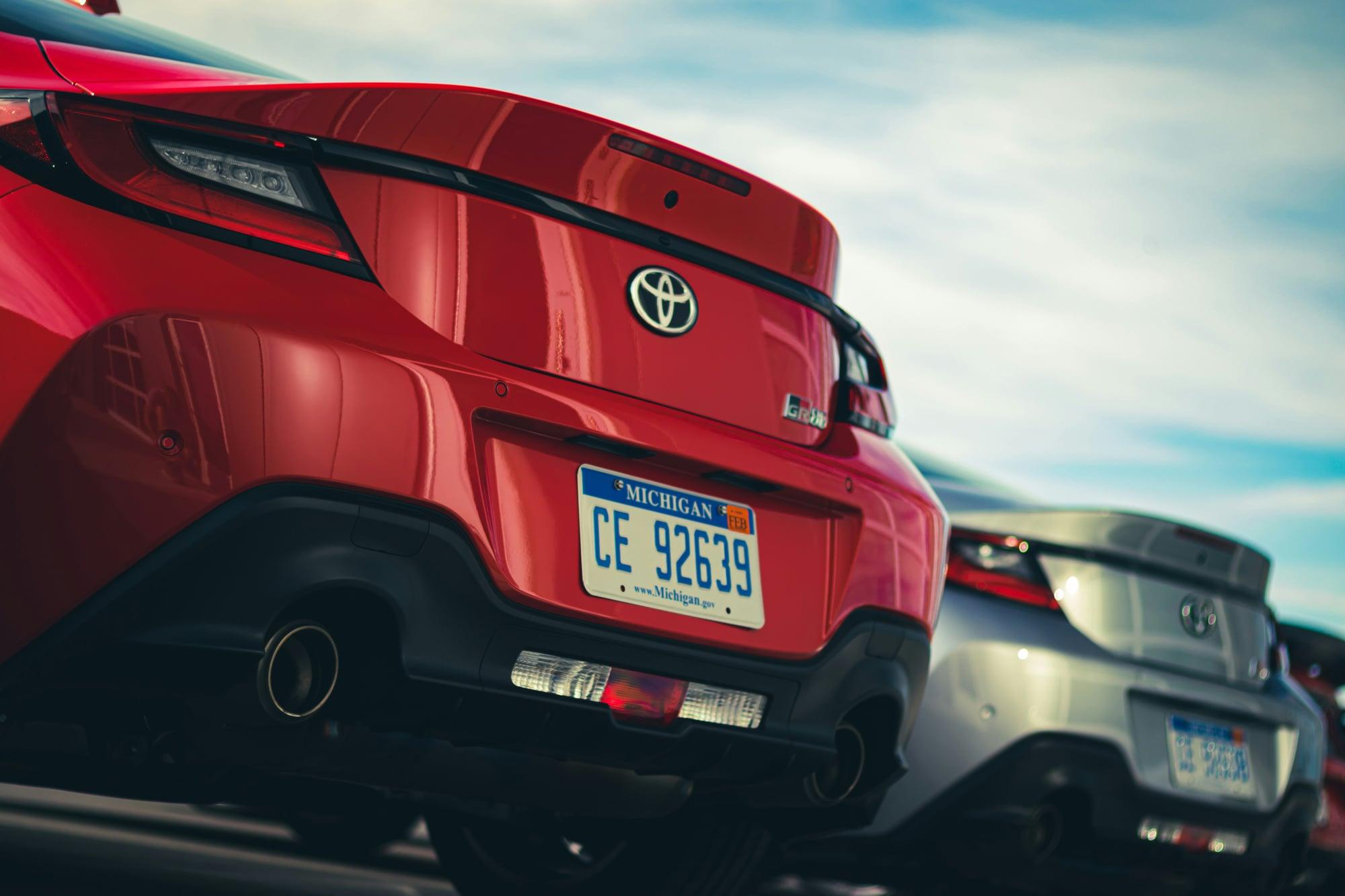 Toyota GR86 vs. Subaru BRZ: The Real Winner